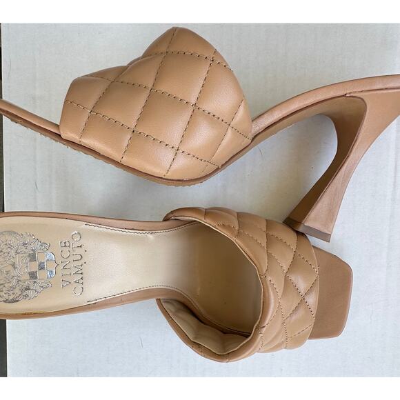 Vince Camuto Dulce de Leche Quilted Leather Mules Heels 9M Neutral Chic Classic - Picture 3 of 11